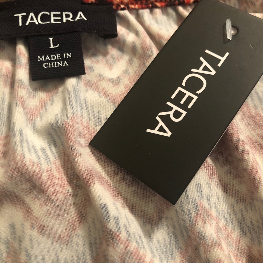 Tacera Woman’s Top - Picture 14 of 14